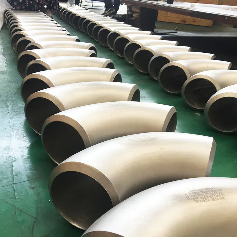 Metal seamless pipe fittings